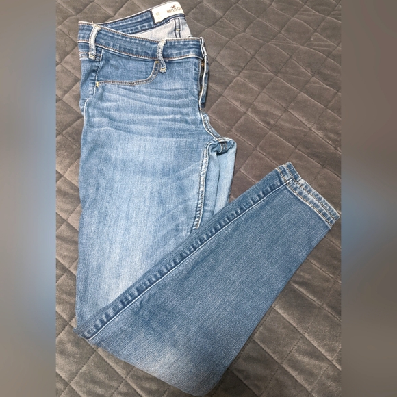 Hollister Denim - Hollister Skinny Jeans with Pocket Stitching